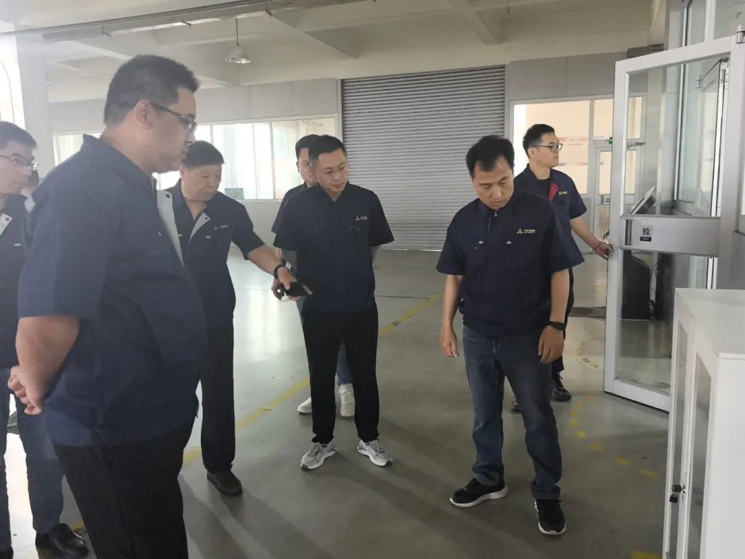 1749882135200139.jpg 公司開展“安全生產(chǎn)大檢查”專項(xiàng)行動(dòng)2.jpg